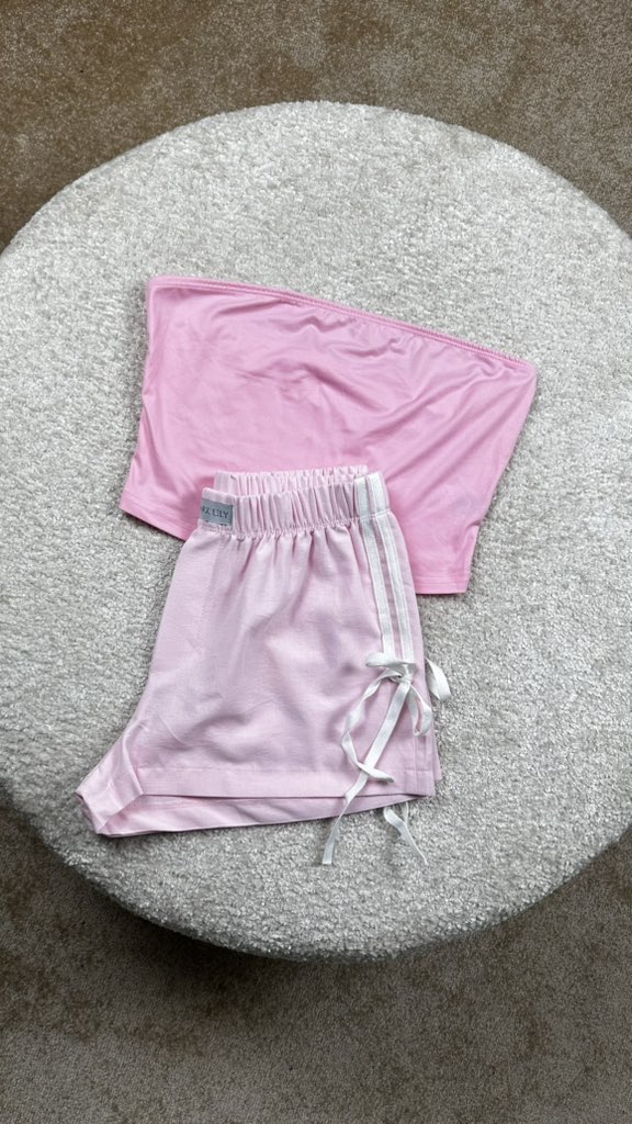 هکوبا استایل tweet media