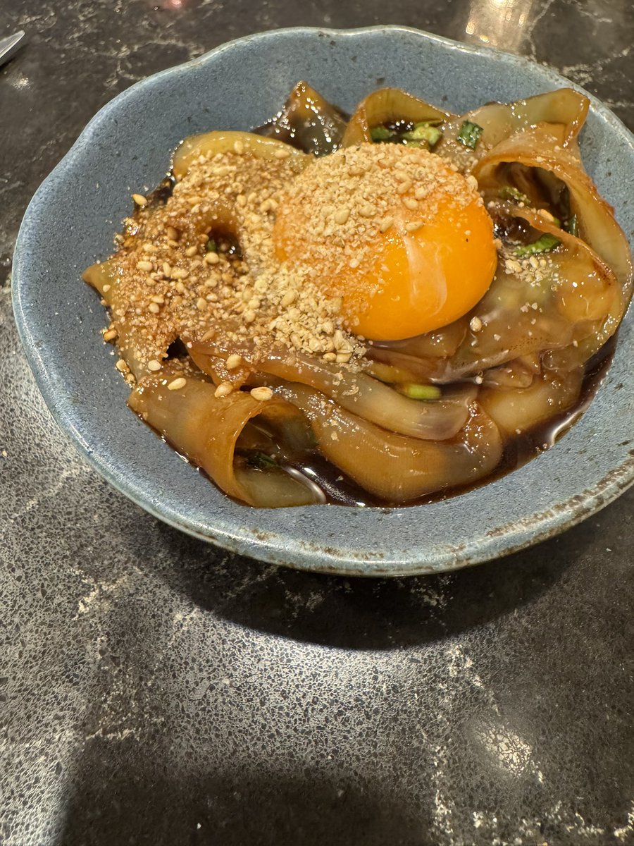 chick_japan's tweet photo. 勿論お刺身も食べましたよ🦑無理は承知の上で出来れば活かしたまま帰りたい‼︎ https://t.co/nZBJtPg4KH