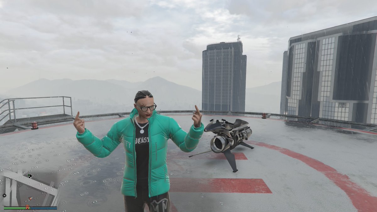 high_takekoputa's tweet image. やっとオプ2ゲトった🏍️🔫
#GTAV #GTA5 #ps4