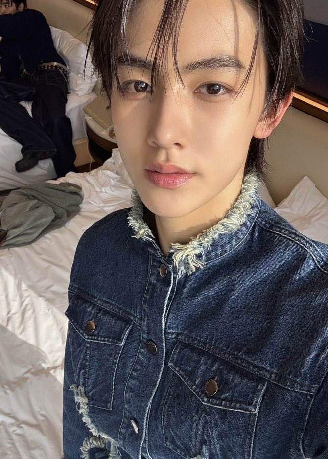 milli sevEN is REDRED tweet media