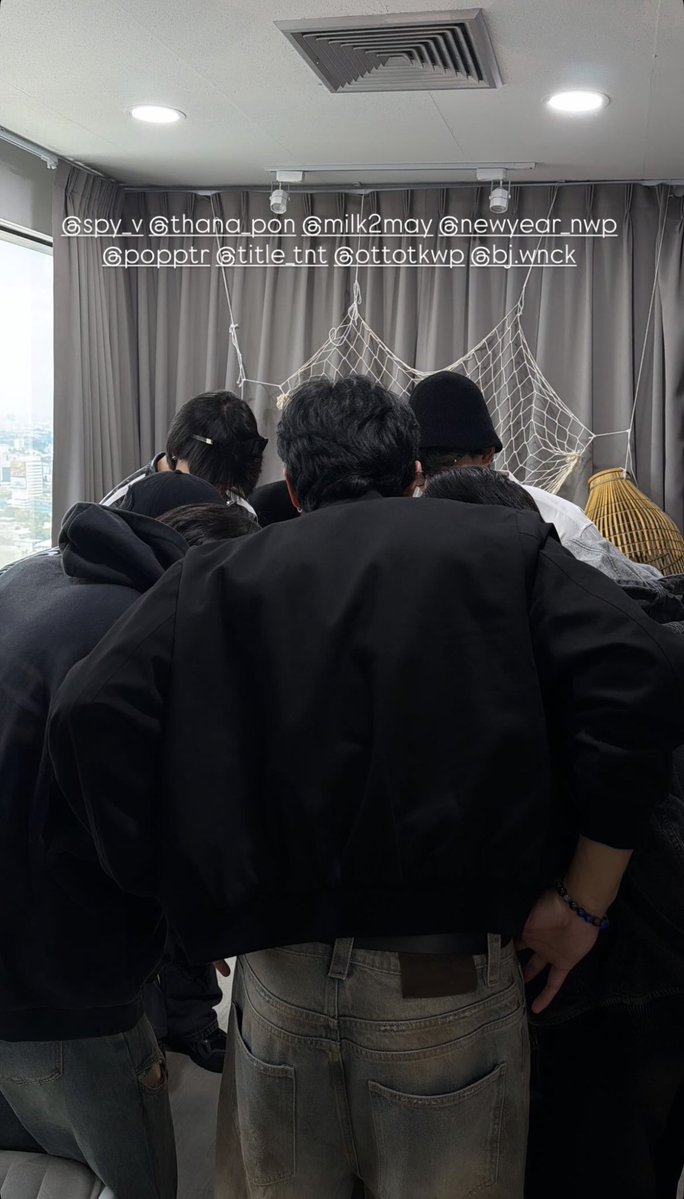 🎬⚡️ | 24.04.26 | Atualização com o Sailub no Story do IG. 

©️: litaa1998

📌: instagram.com/stories/litaa1…

#SpySailub #คุณเพื่อนบ้าน
#SailubPon #PonThanapon
#Winwind #TheCrowClub #อีกาสมาคม