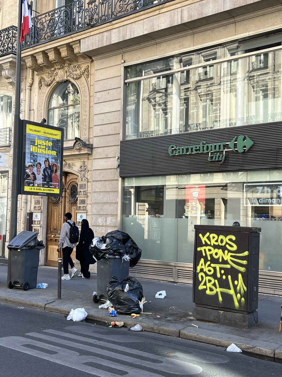 OliverTweete 🦊 tweet media