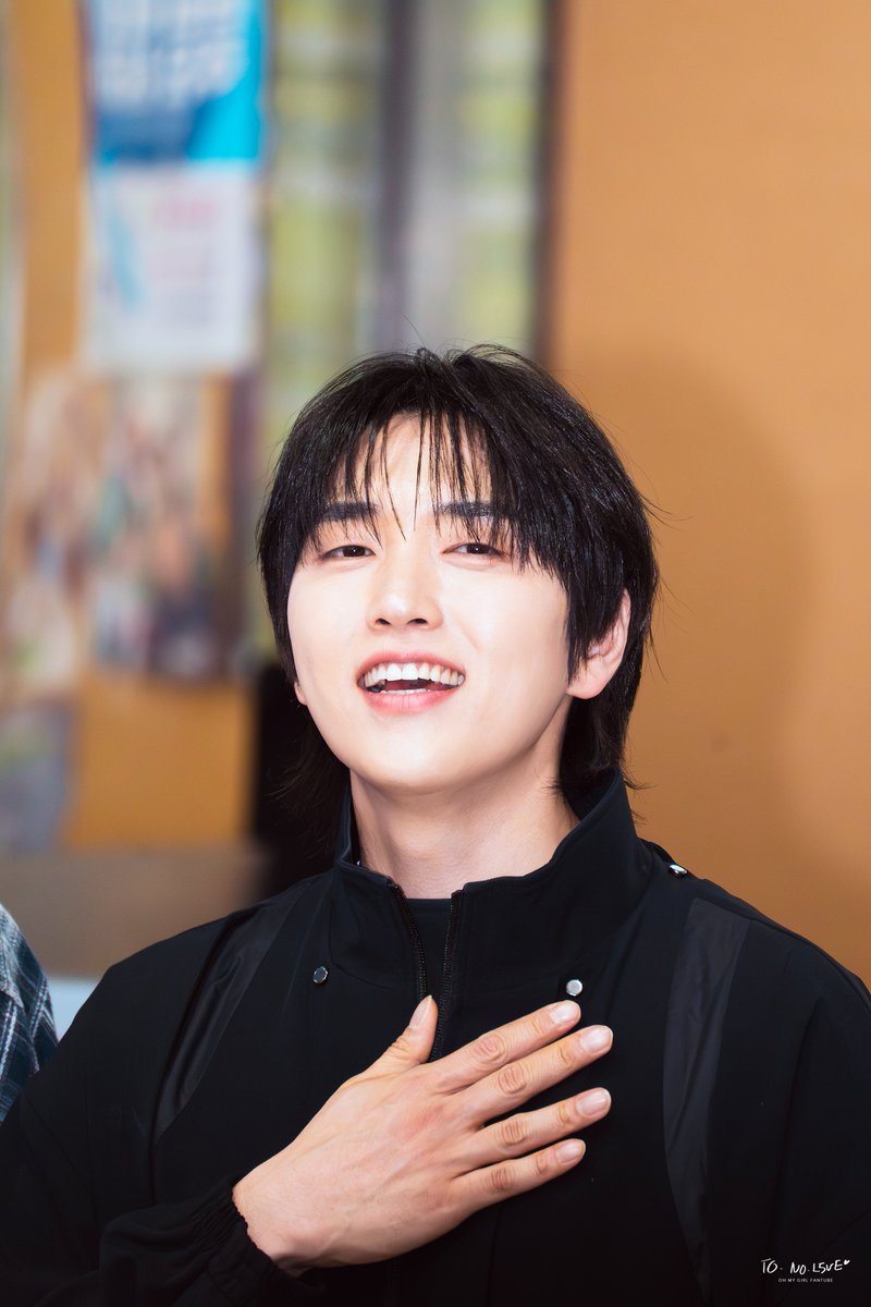 와 산들님 진짜 겁나 잘생기심 ㅎㄷㄷ

#b1a4 #산들