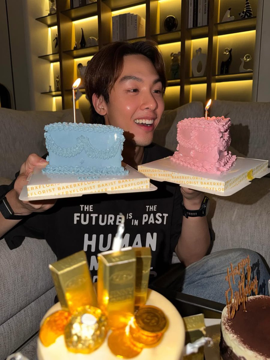 IG :aukittipon 🆙 
💭 : happy 28th 💙🐤🎂

#อู๋กิตติภณ
#aukittipon