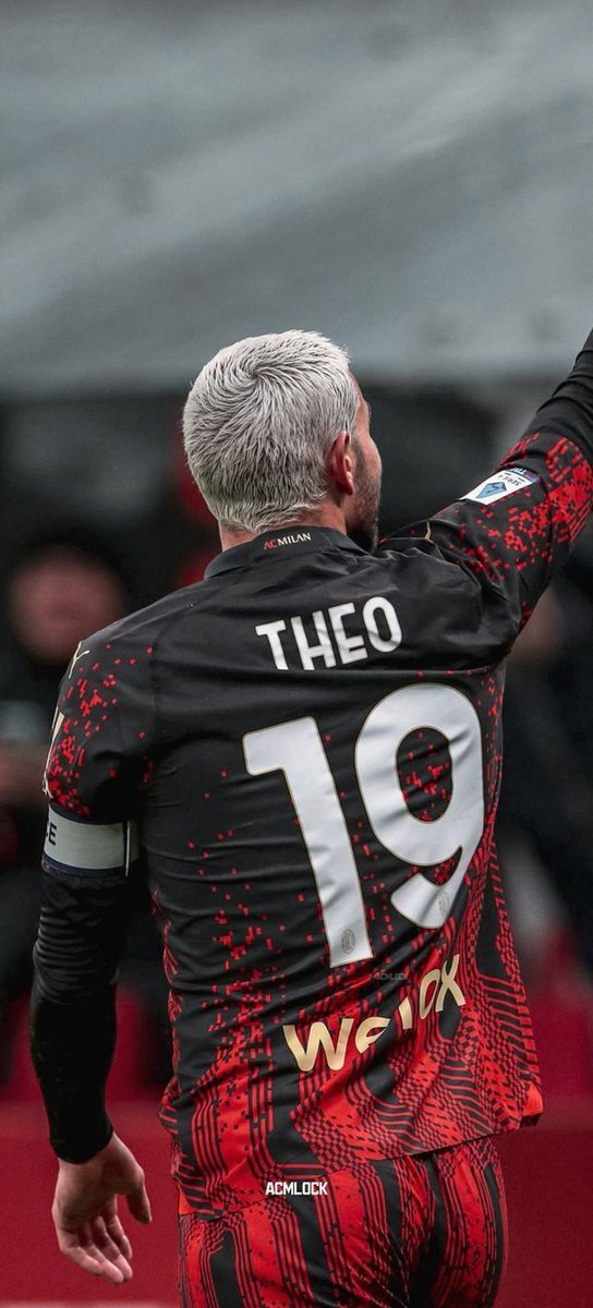 lynxchizzy's tweet image. New wallpaper 
#Hernandez #football