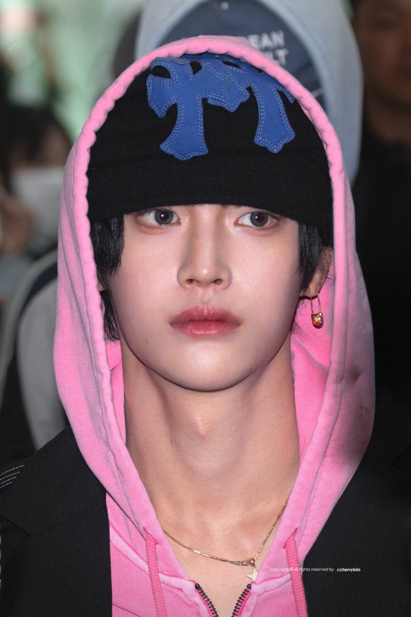 𝙘𝙘𝙝𝙚𝙧𝙧𝙮𝙗𝙞𝙞𝙣 tweet media