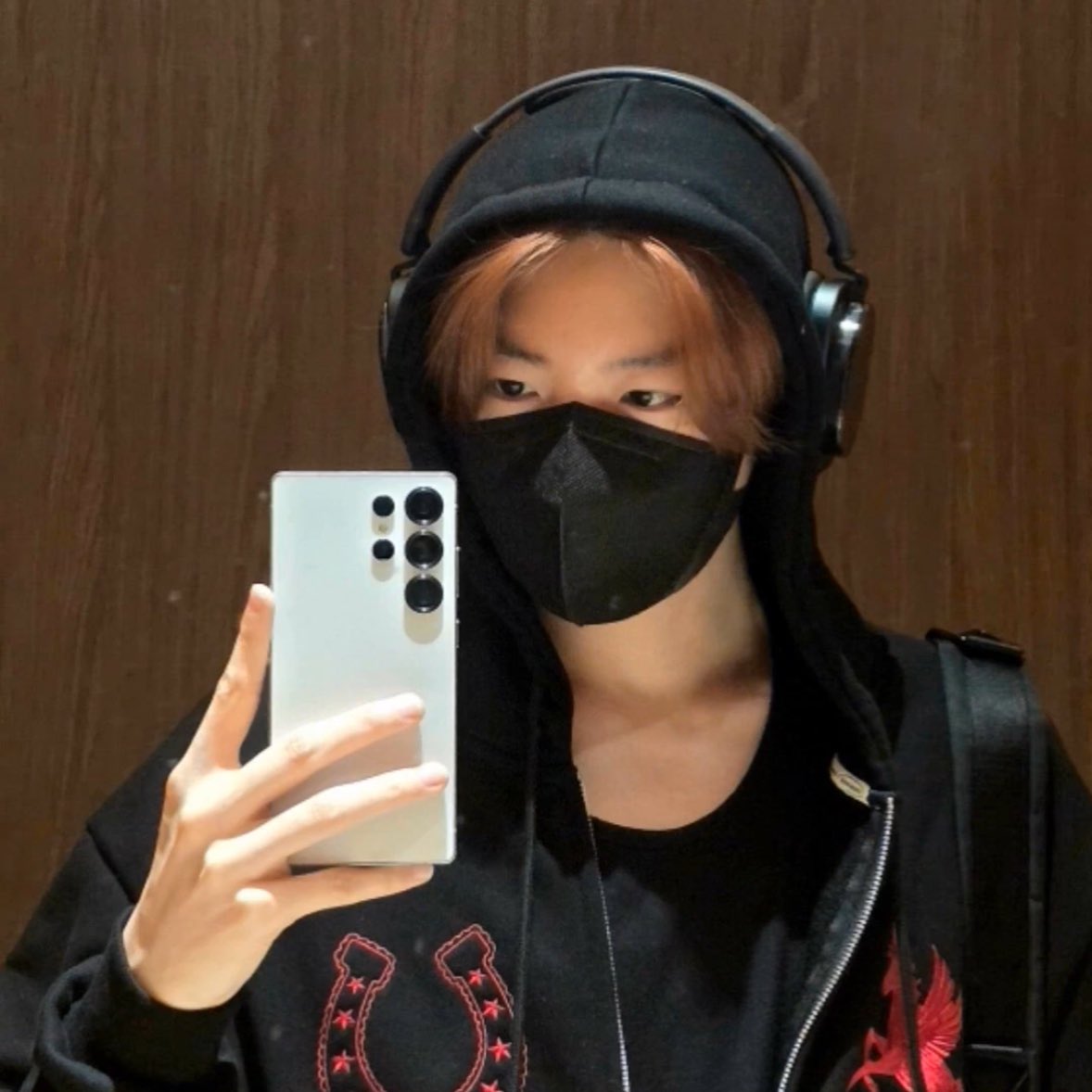 เอ็มไอเอ็นเค, tweet media