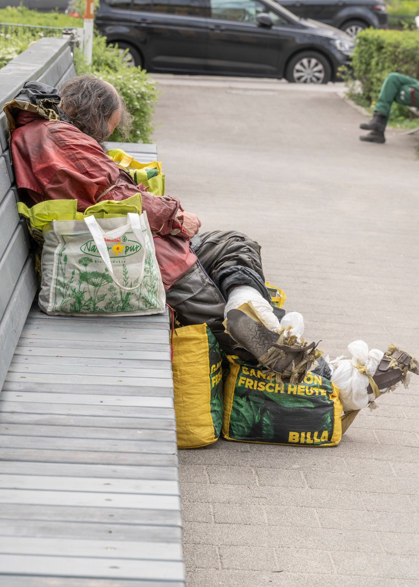 wienerstefan's tweet photo. #streetphotograph #Viennacam Wien im 21. Jahrhundert https://t.co/9Uj4OSTjGb