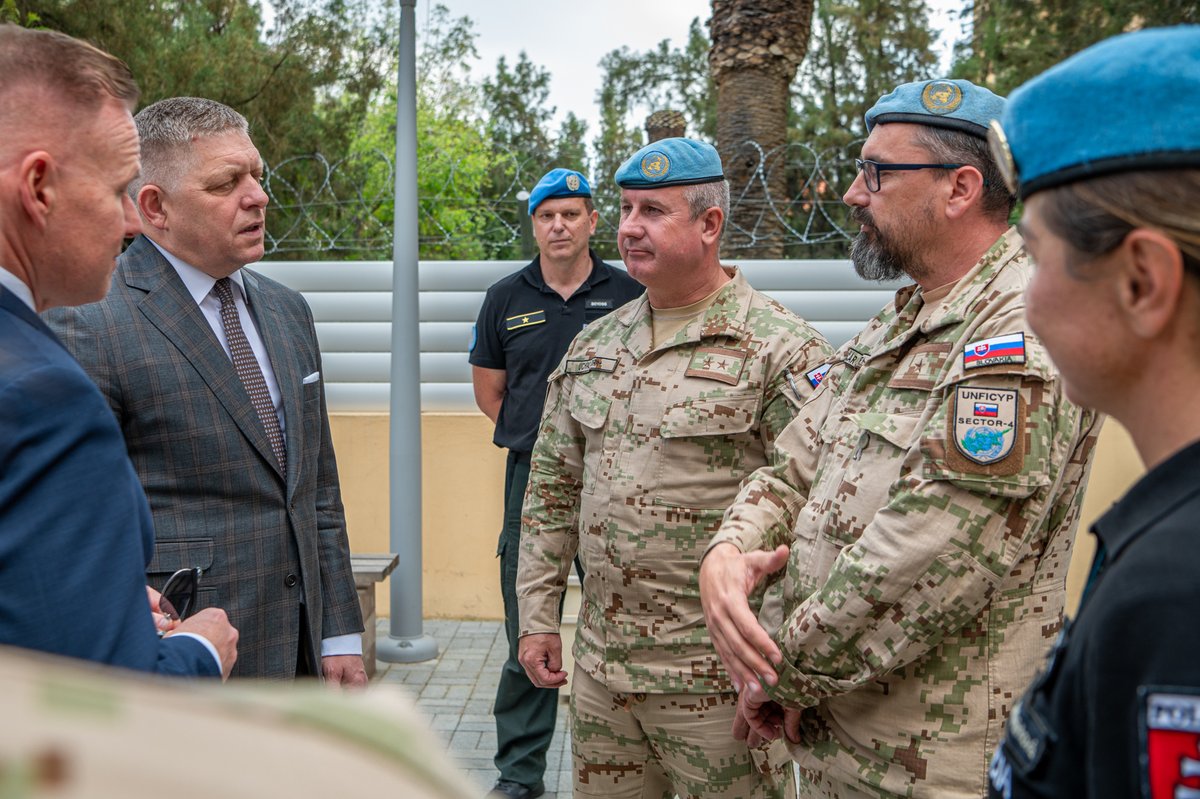 UN_CYPRUS's tweet image. This afternoon, top @UN official in #Cyprus, Khassim Diagne, welcomed the Prime Minister of #Slovakia 🇸🇰, Robert Fico and his delegation to Ledra Palace Hotel. During the visit, the delegation also met some of the Slovak peacekeepers #serving4peace with #UNFICYP on the island.