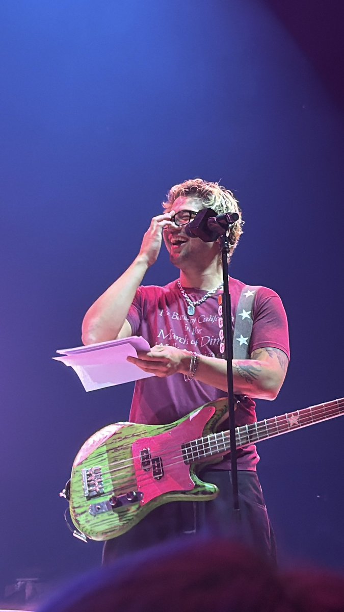 5SOS UPDATES ★ tweet media