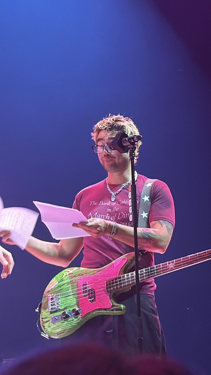 5SOS UPDATES ★ tweet media