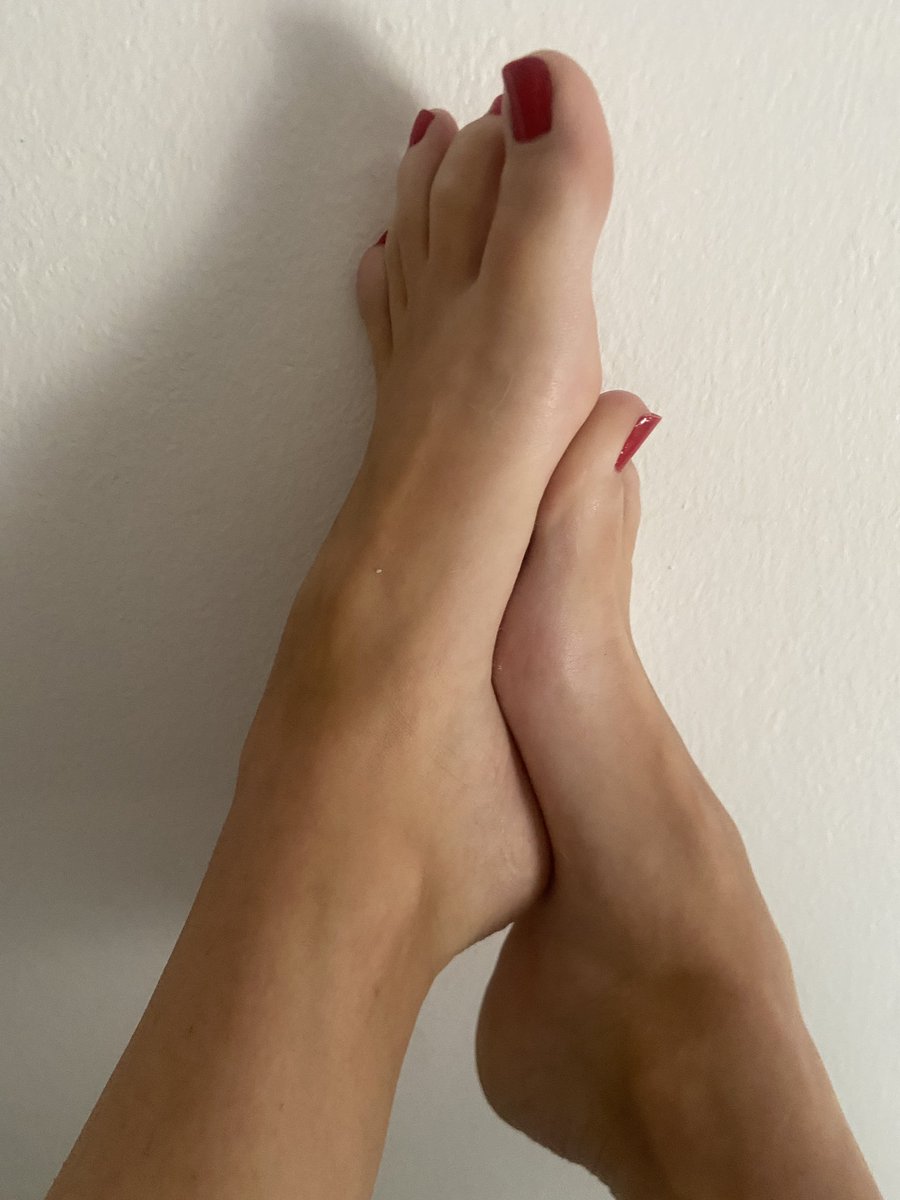 DommeKinkbloom's tweet photo. Private content coming soon https://t.co/ANdgswha7R