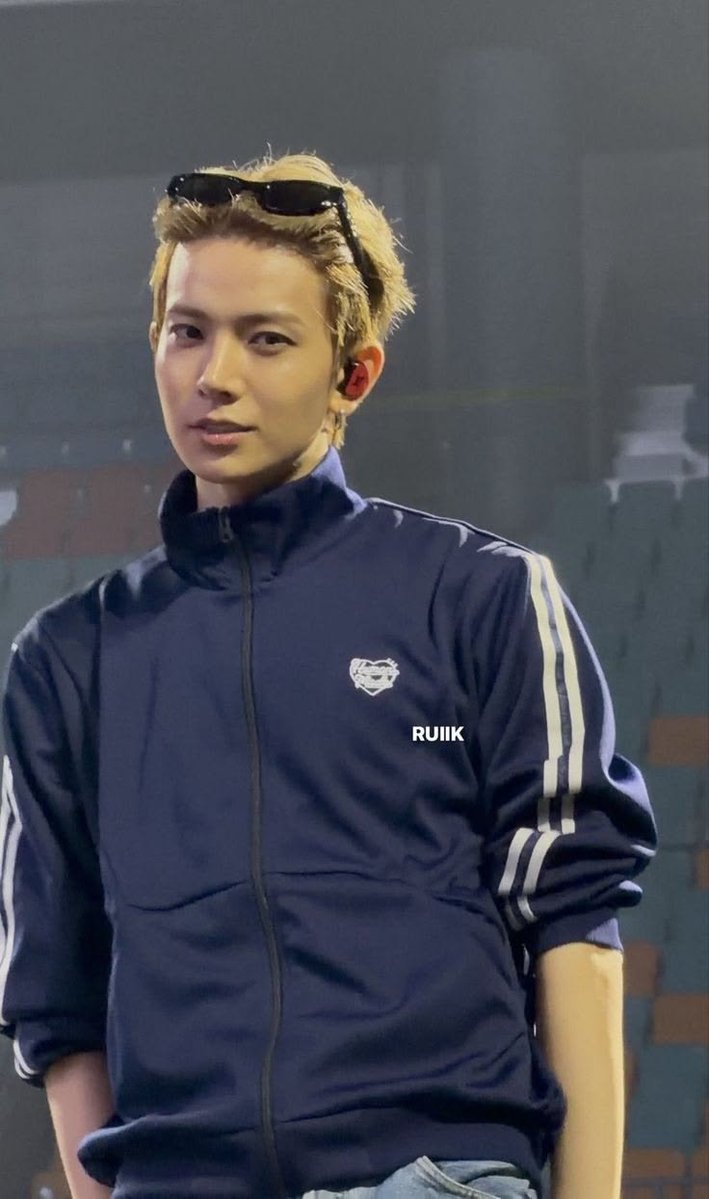 Arial Aria tweet media