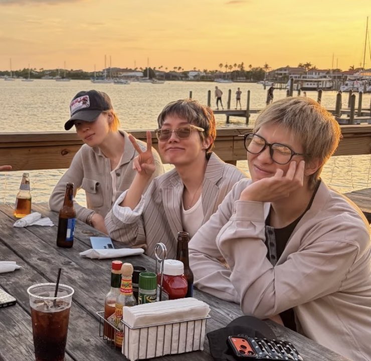 бежевые мамы лайн