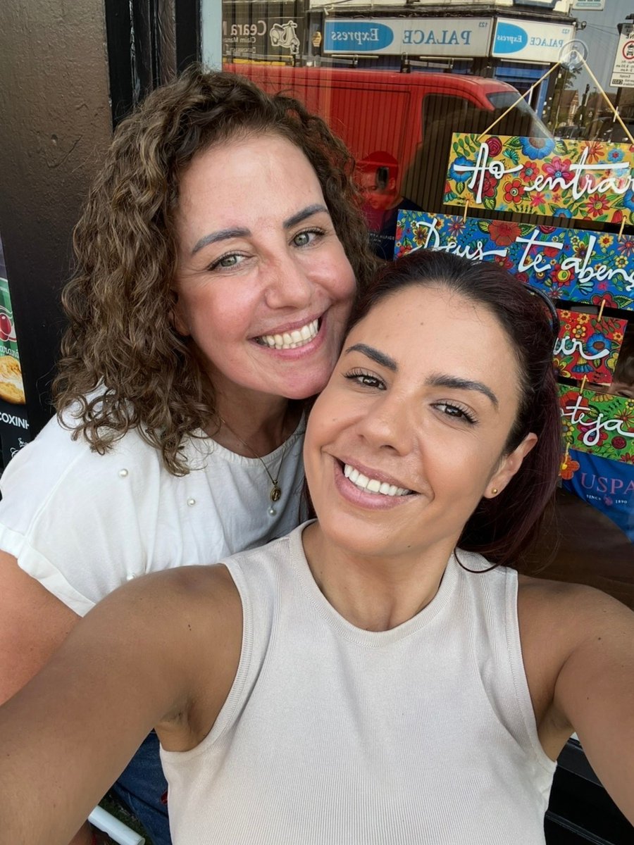 SudepAction's tweet image. Good luck on Sunday to all our #LondonMarathon runners - Raquel Manfron, James Hewitt, Sophie Yates and Sally Ficham! 🧡

Learn more about our incredible runners: 
sudep.org/good-luck-to-o…

#SUDEP #epilepsy