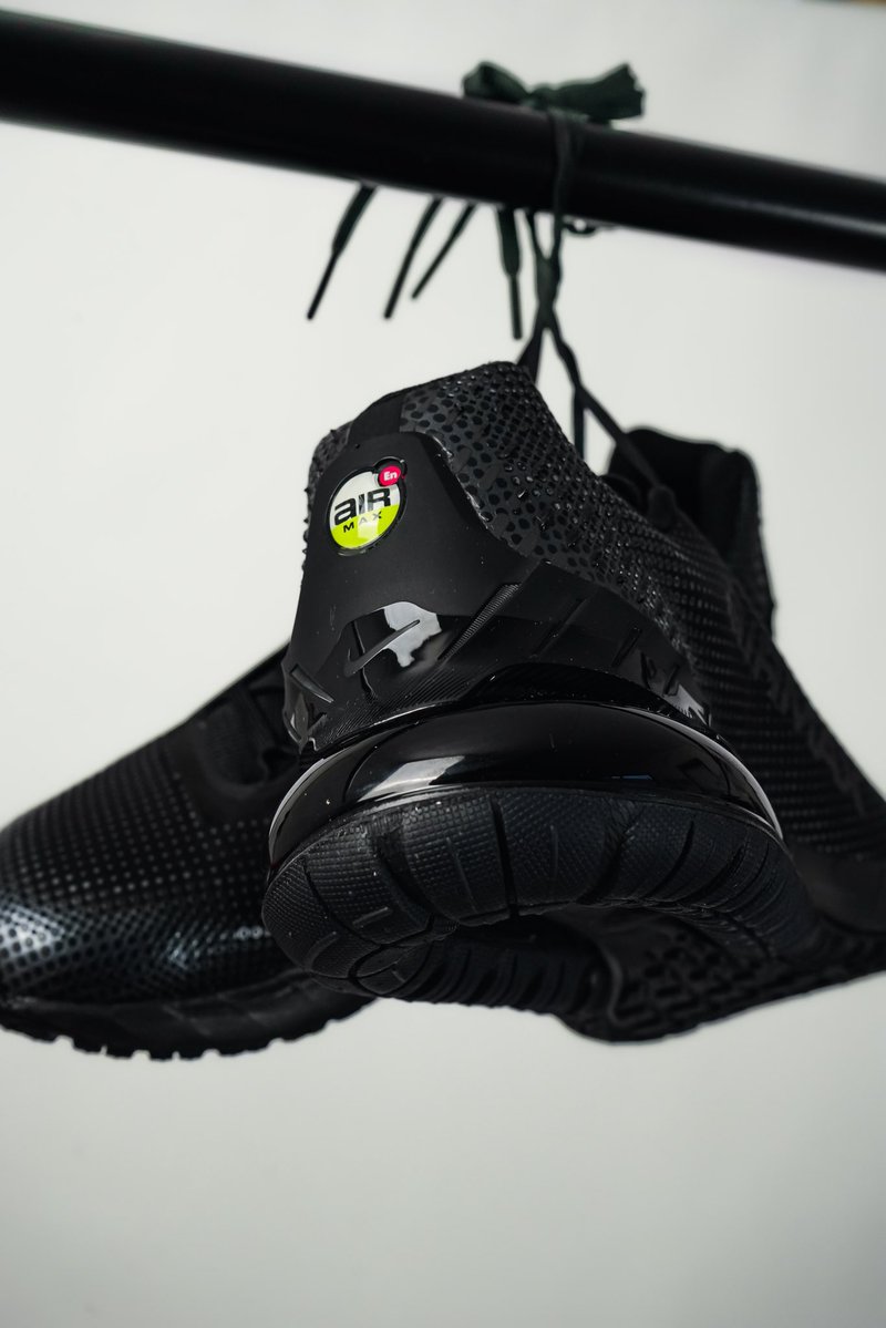 SnK_StreetGym's tweet image. From takeoff to touchdown, every step feels effortless.

Shop in-store and online🇿🇦
Nike Air Max Phoenix
R2,799

#streetgym #nike #nikesportswear