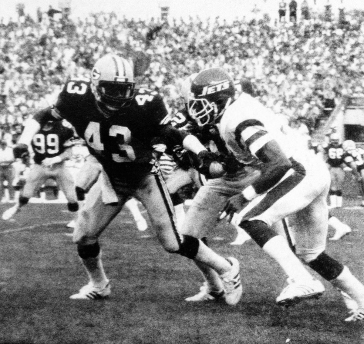 DaryllDJJones's tweet image. #FlashbackFriday
Shoutout to all the NFL Prospects “Dreams do come True!”
The Packers called my name in the 1984 NFL Draft…