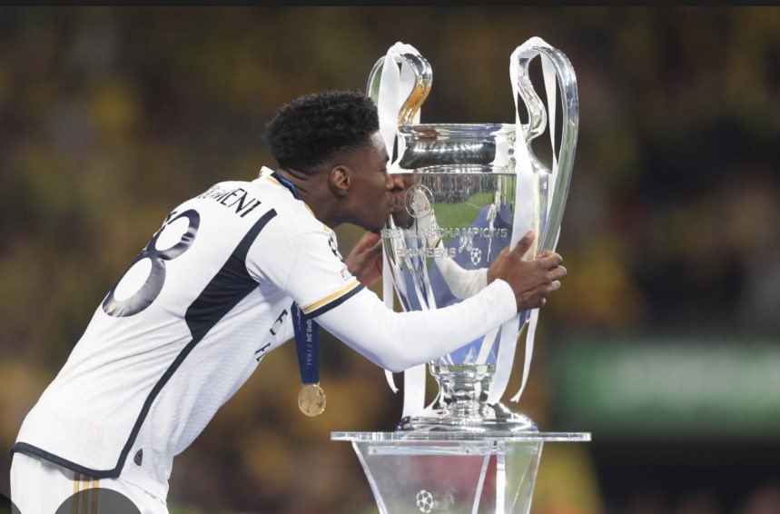 TINA 🤍 tweet media