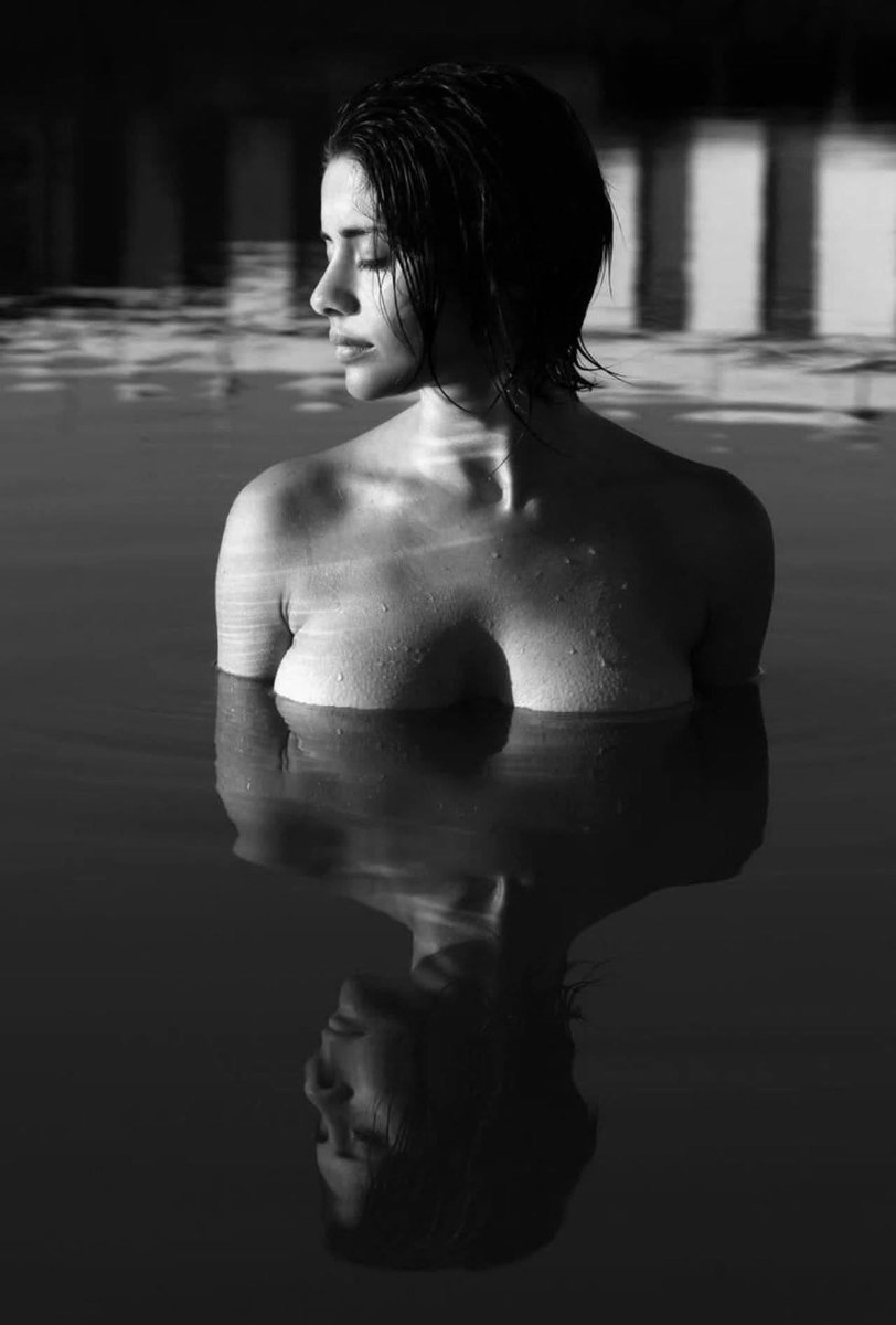 ana4ever tweet media