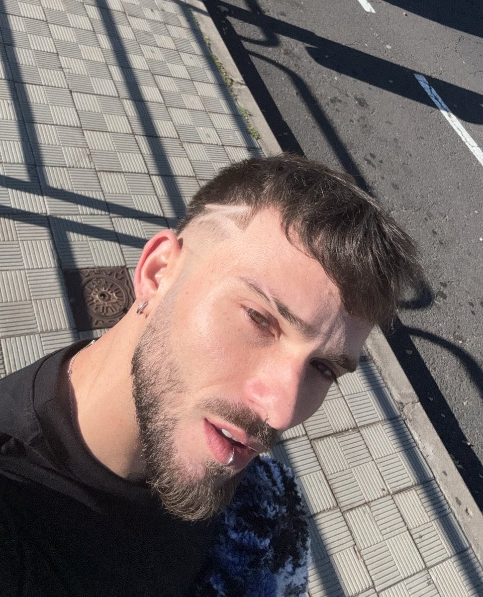 spoil3d brat⛓️‍💥 tweet media