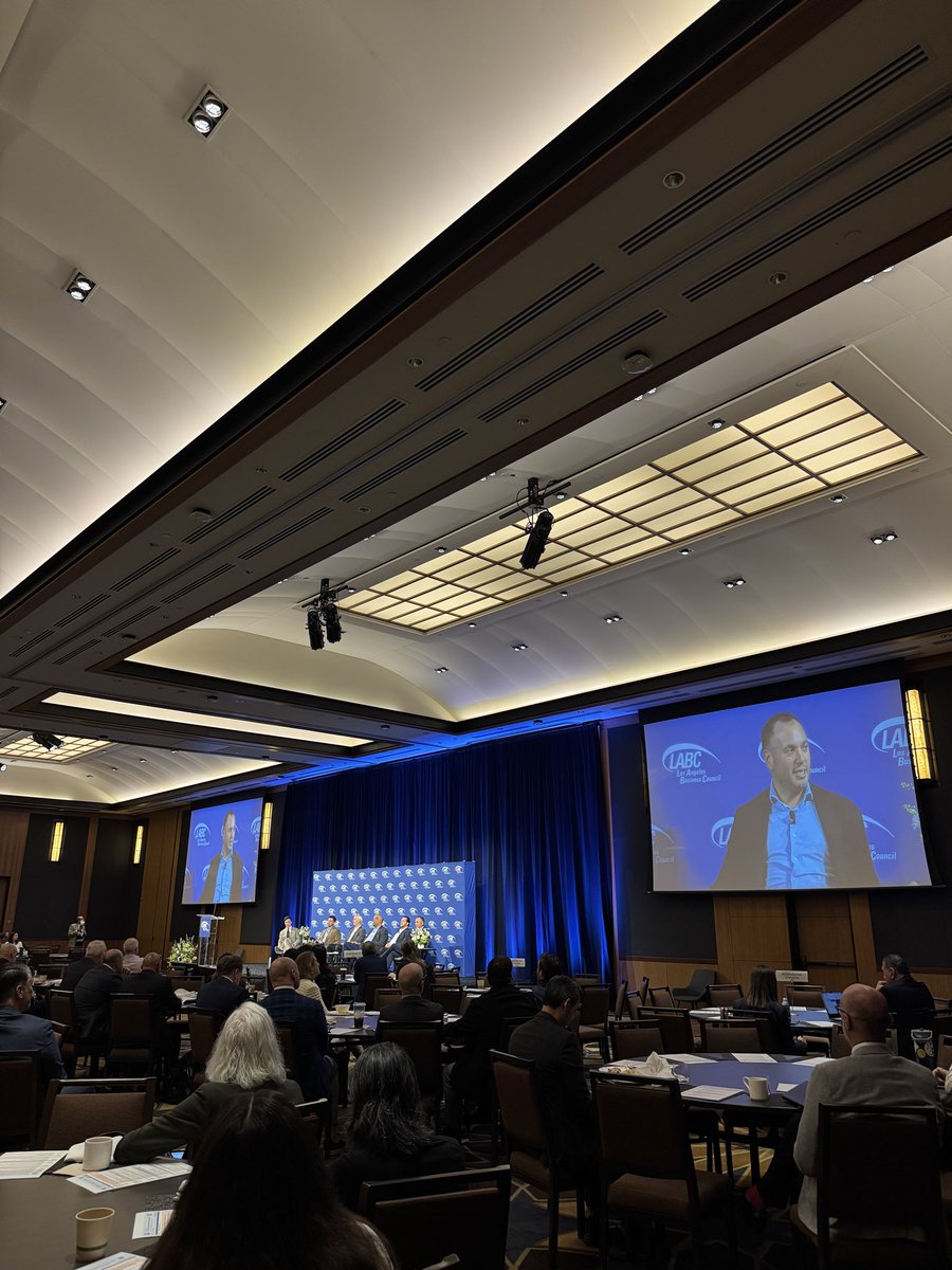 LA Business Council tweet media