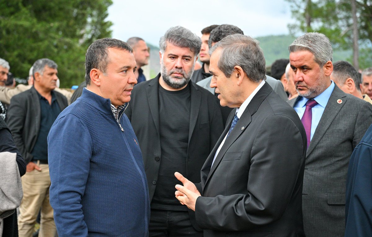 YHacisuleyman07's tweet photo. Kıymetli kardeşim, Antalya Gazeteciler Cemiyeti Başkanı İdris Taş’ın değerli kardeşi, Antalya Cumhuriyet Savcısı Gadem Taş’ın cenazesine katılarak taziye dileklerimizi ilettik. Merhuma Allah’tan rahmet, ailesine, yakınlarına, başsağlığı ve sabır diliyorum. Mekânı cennet olsun.

@AntalyaTSO @bogachangoksu @MuratTOTOS @huseyinsari_sar  @aslisahintekin @tasidris