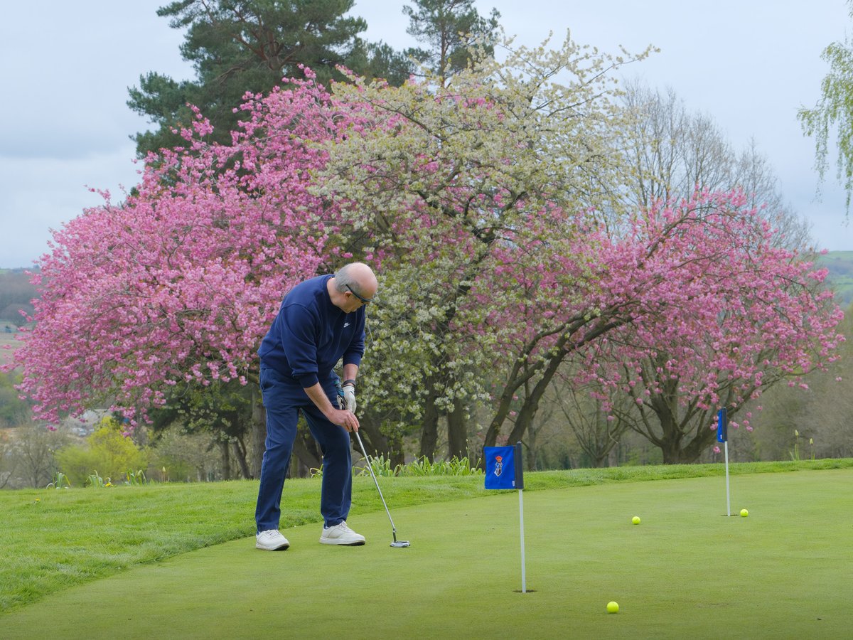 woodsomegolf's tweet photo. It's getting colourful at Woodsome.
#YorkshireGolf #pga #lpga #huddersfield #bluebellseason https://t.co/05e37nvN3m