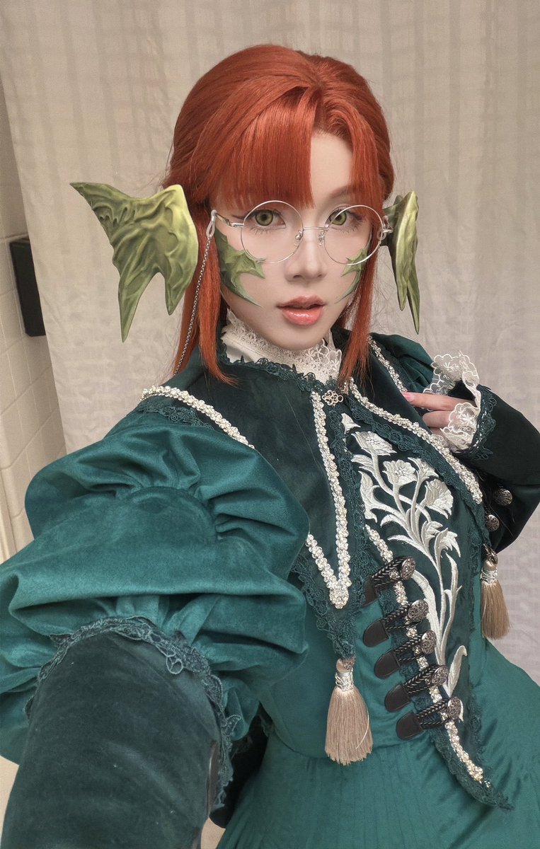 ayumi_rina1's tweet image. halmarut day 1 of fanfest ✨ come find me for calyx stickers!!
#FFXIV #FFXIVFanfest