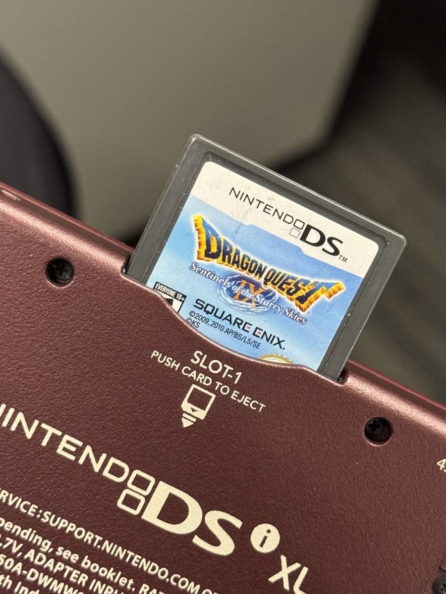 StardustnoKenJr's tweet image. Currently playing  Dragon Quest IX. This time I’ll complete it. #NintendoDS
