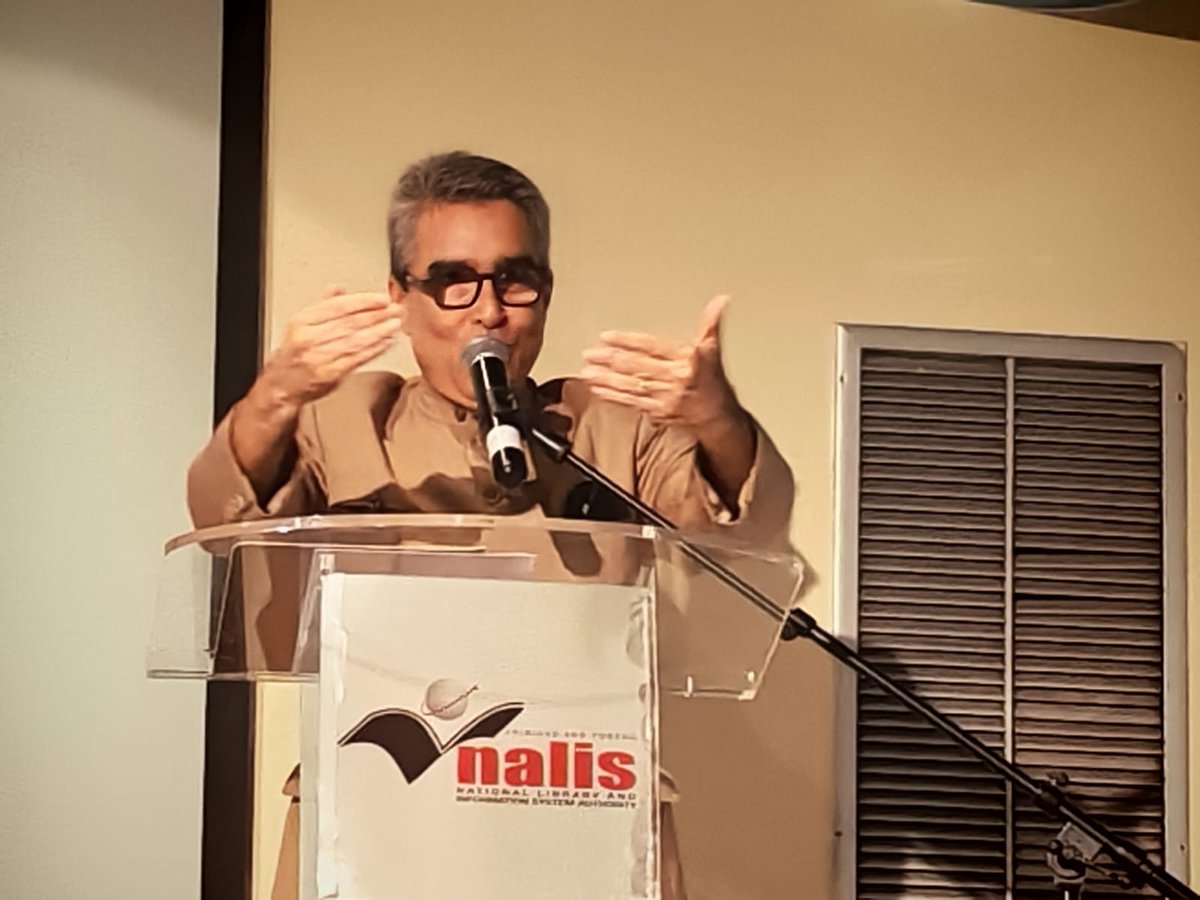 embTT_ve's tweet image. Venezuela's voice was heard @NALISTT #SpanishLanguageDay, where Ms. Neisha Ghany, former Chairwoman of the Nat’l Trust of #TT, read from Rómulo Gallegos’ short story “El crepúsculo del diablo.” #Venezuela Ambassador Álvaro Sánchez delivered remarks on Rómulo Gallegos’ legacy.