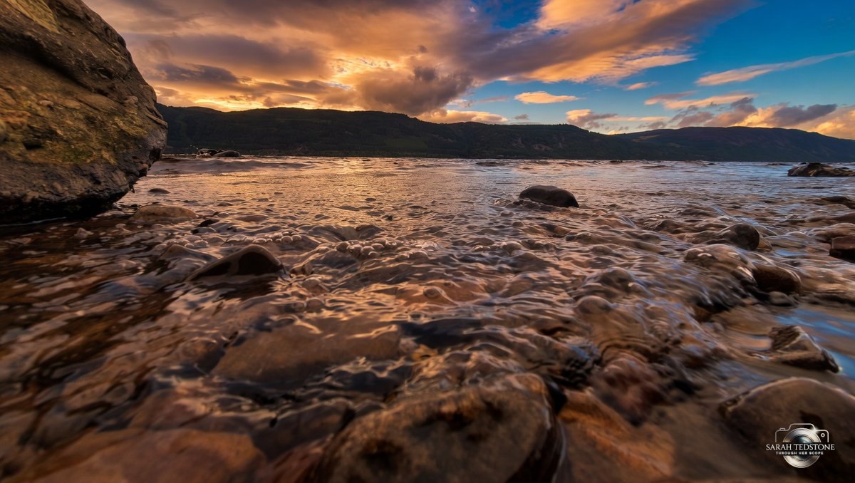 ThroughHerScope's tweet image. Chasing light wherever it leads. Calm waters, warm skies, and a front-row seat.🌊 

#Lancashire #Photography #Nature