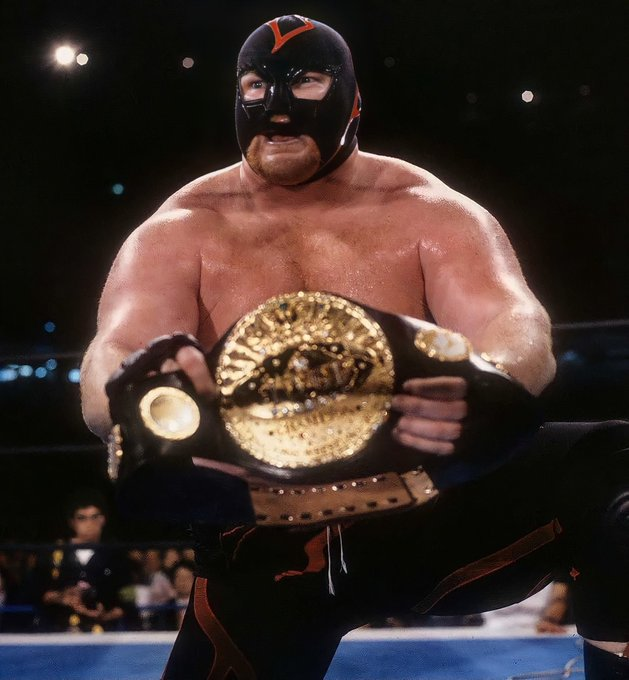 wrestle_hist's tweet photo. 4/24/1989
Vader defeated Shinya Hashimoto to win the vacant IWGP Heavyweight Championship at Battle Satellite from the Tokyo Dome in Tokyo, Japan.
#NJPW #BattleSatellite #Vader #BigVanVader #TheMastodon #ItsVaderTime #ShinyaHashimot #IWGPHeavyweightChampionship https://t.co/cMDWJ62MBZ