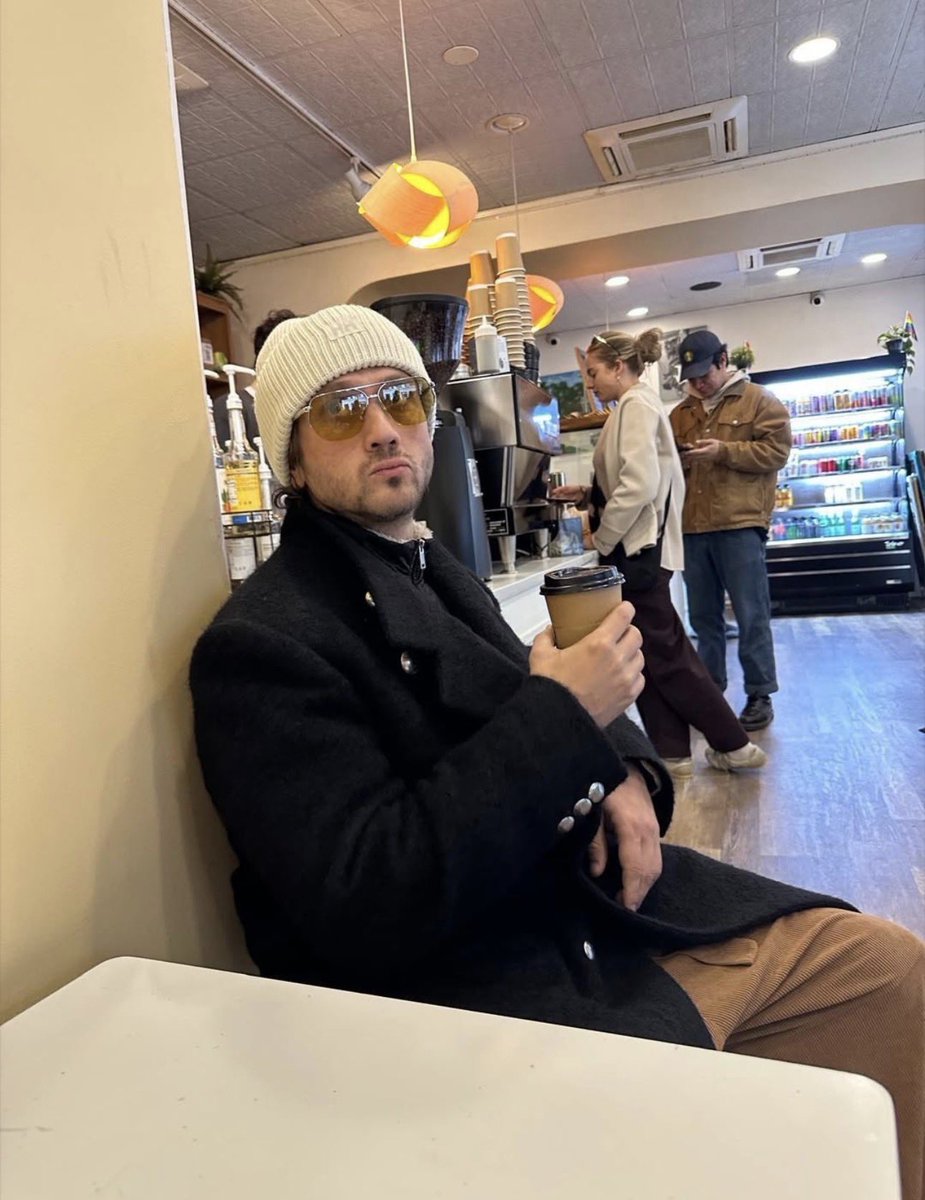 ABİVibe ᥫ᭡ tweet media