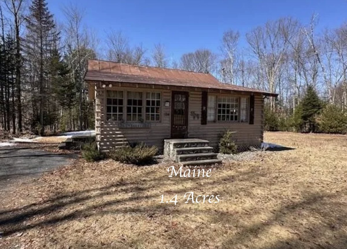 CountryLife717's tweet image. Charming, rustic and cozy, built 1970, #furnished #Maine #Cottage for sale with shed on 1.4 peaceful, quiet #acres.  countrylifedreams.com/c-1970-furnish…