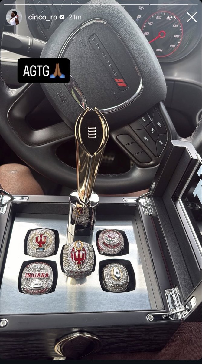 Barstool IU tweet media