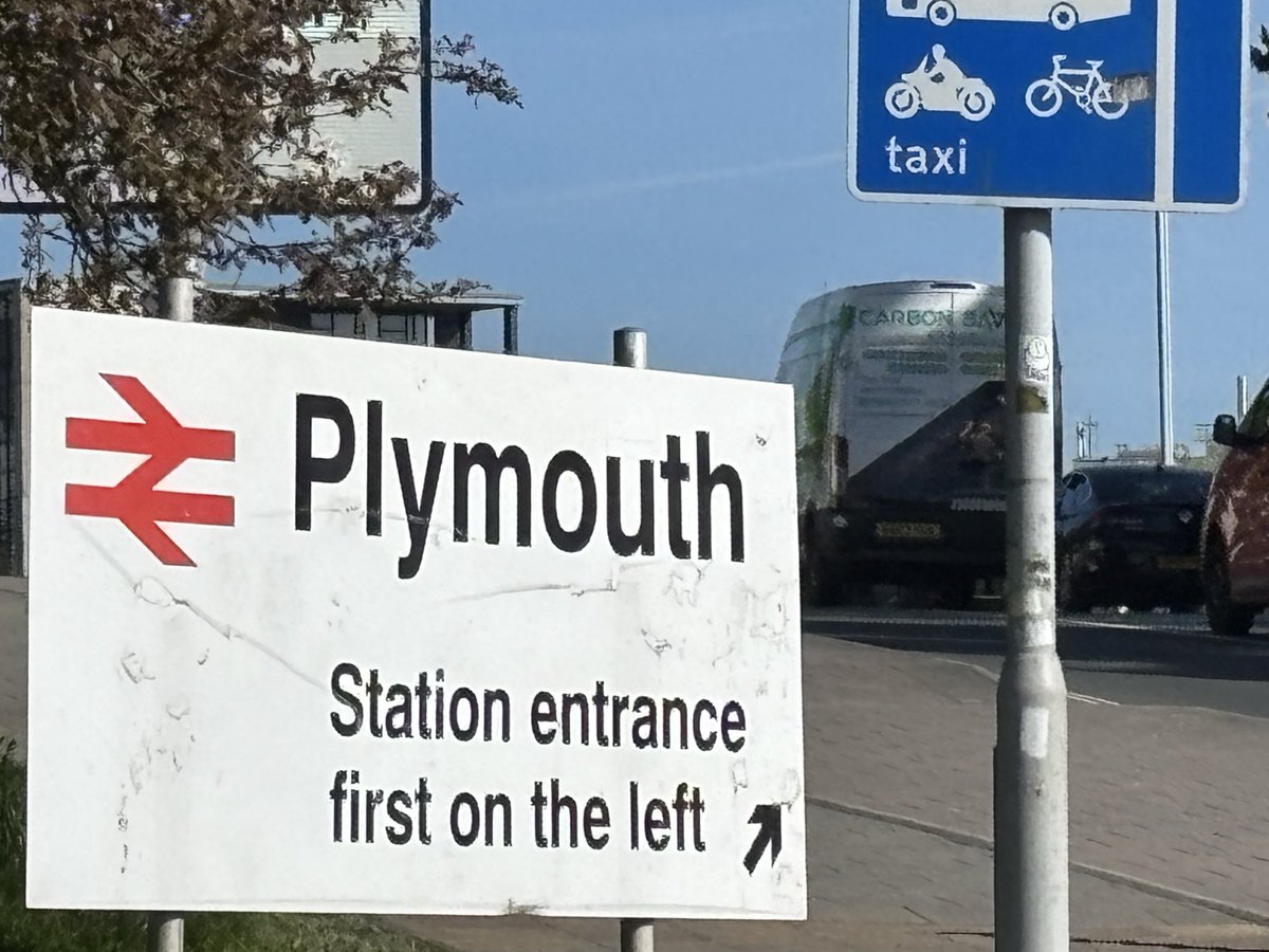 jaasmart's tweet photo. Off to find a McDonald’s for some team bonding #PVFC https://t.co/6Fy68A4313