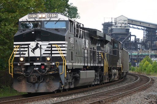Kathi8Mc's tweet image. Norfolk Southern's profit fell 27% as it didn't collect big insurance payments for Ohio derailment
#profit
candorium.com/news/202604241…