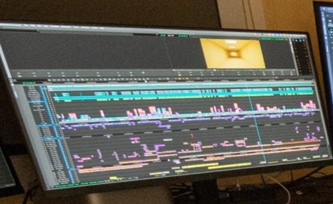 Sarah Burssty tweet media