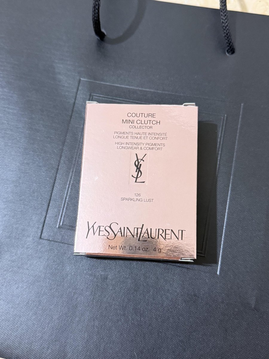 Piperzyhg's tweet image. Excited to dive into this new read! 🖤 #BookLover #MustRead