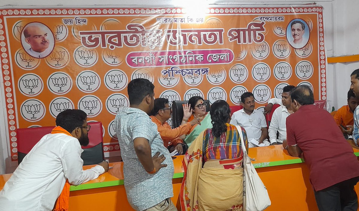 Locket Chatterjee tweet media