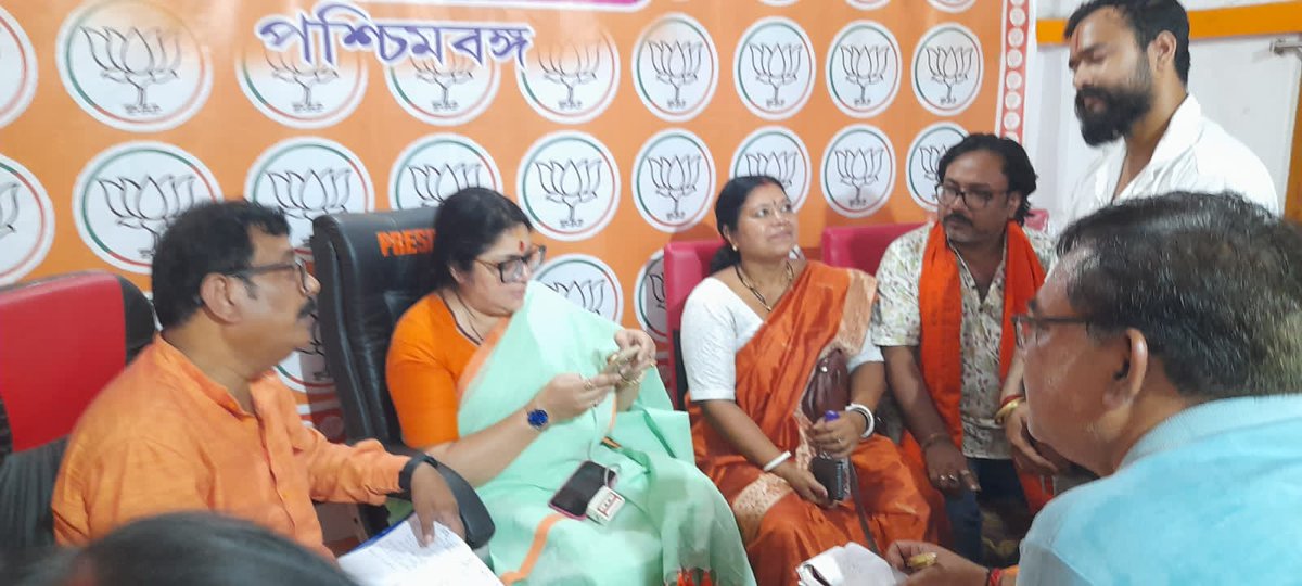 Locket Chatterjee tweet media