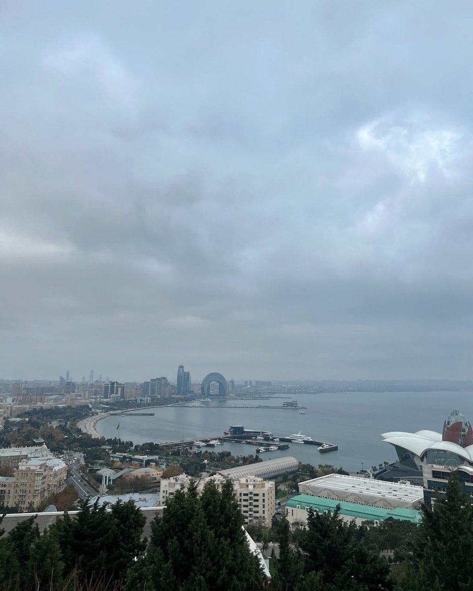 sanayakhan0's tweet image. Exploring new horizons and capturing moments.
 #Baku #CaspianSea #Cityscape #TravelDiaries