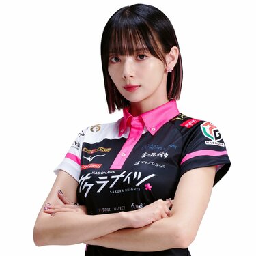 linlin_narimasu's tweet photo. ←美容院でお願いした髪型
→美容院から出てきた私 https://t.co/7jxOgZ1B4L