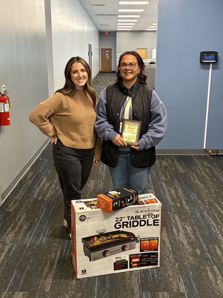 Daifuku_I_A's tweet image. Congrats to Christina Butkiewicz, our March Employee of the Month! 🎉 Outstanding teamwork, dedication &amp;amp; quality truly making a difference every day 👏 #EmployeeOfTheMonth #Teamwork #Intralogistics #Recognition #DaifukuTeam #Excellence