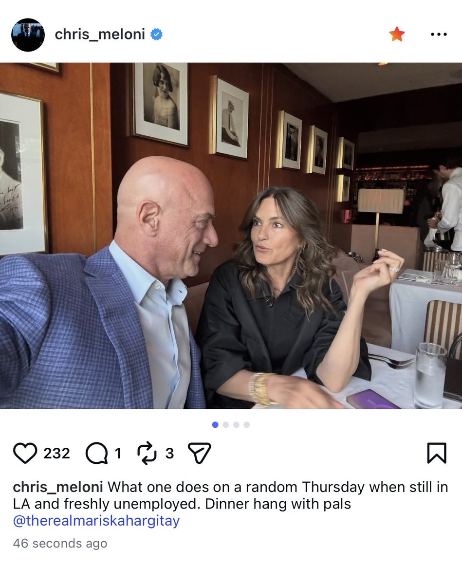 xsummerchildx's tweet photo. CHRISKA NATION WE UP https://t.co/lXf1seENhM
