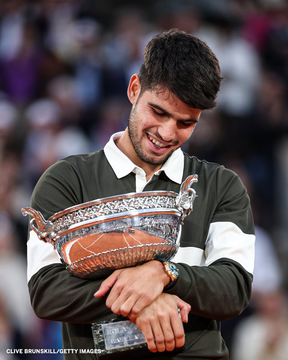 Alcaraz out of French Open with right wrist injury