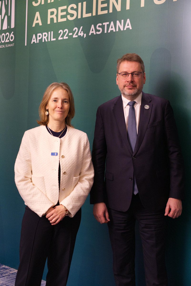 Florence Bauer tweet media