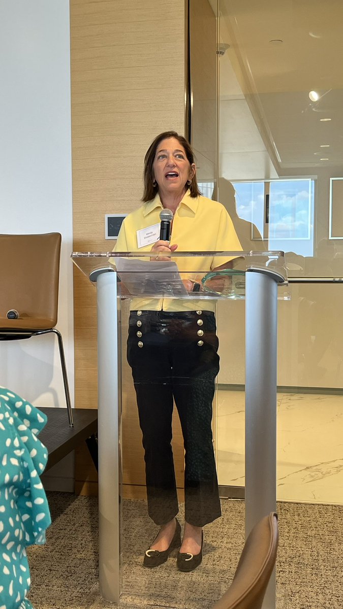 Amy M. Jacobs tweet media