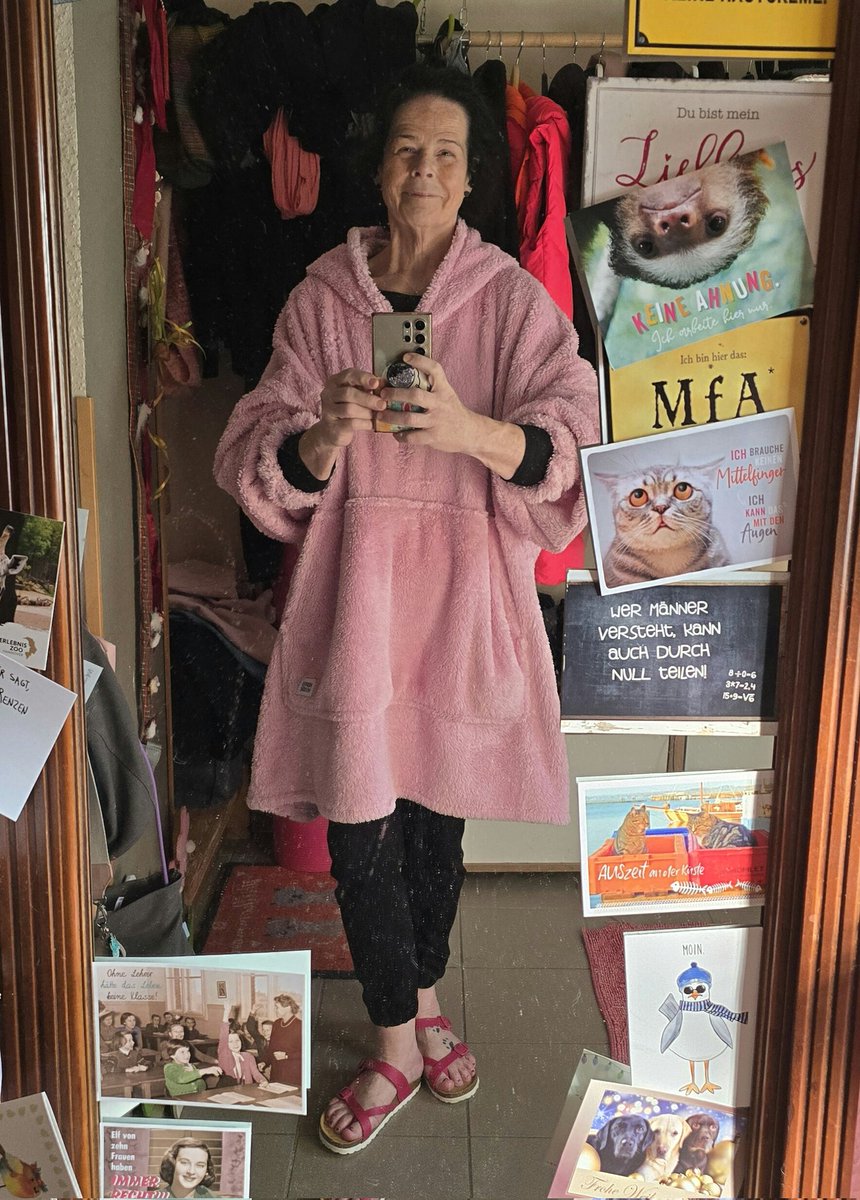 Frau Knüppelkuh tweet media