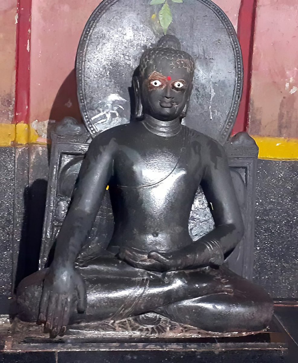 artinchow's tweet image. Role Of Counterfeit Dharma:

Kassapa, the true Dhamma does not disappear so long as a counterfeit of the true Dhamma has not arisen in the world. But when a counterfeit of the true Dhamma arises in the world, then the true Dhamma disappears.
- Samyutta Nikaya
#Buddhism
#History